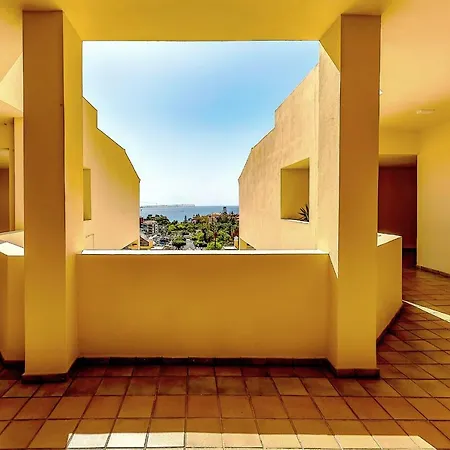 Apartmán In Area Del Duque With Spacious Terrace *