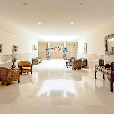 In Area Del Duque With Spacious Terrace Apartmán *