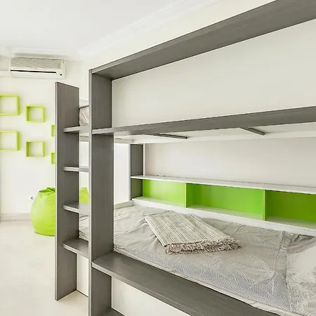 Apartmán In Area Del Duque With Spacious Terrace *